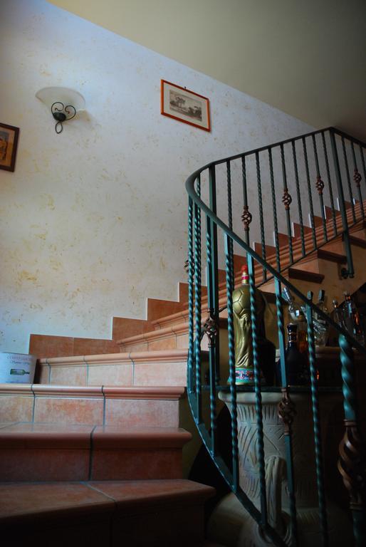 מרינלה B&B Garzia מראה חיצוני תמונה