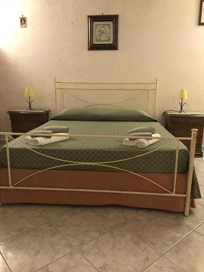 מרינלה B&B Garzia מראה חיצוני תמונה