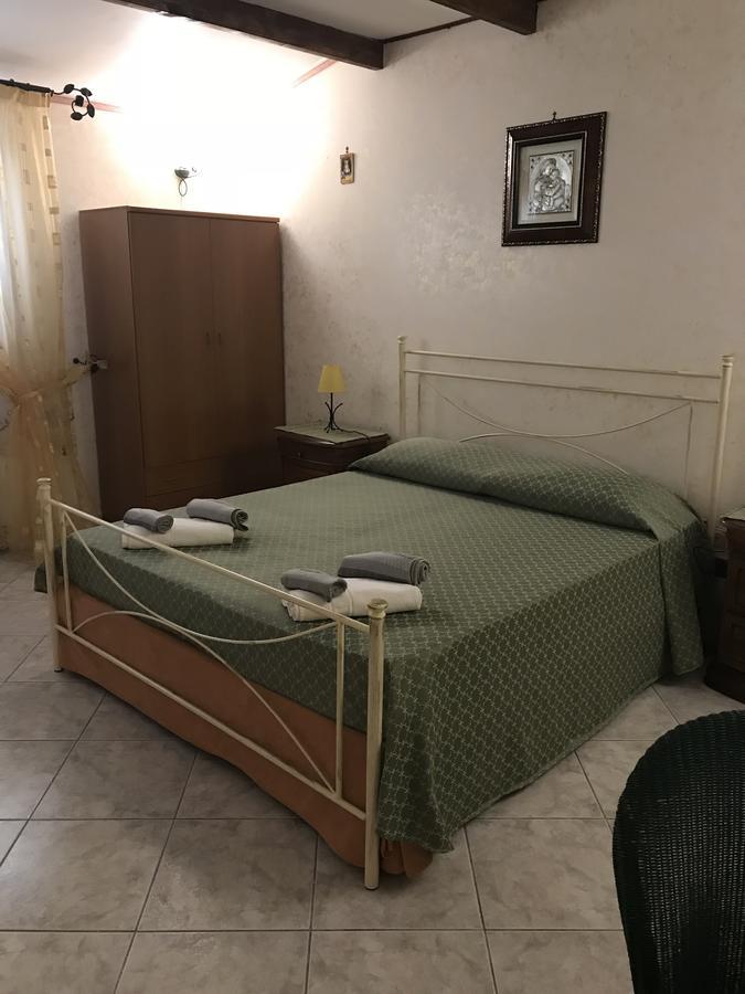 מרינלה B&B Garzia מראה חיצוני תמונה